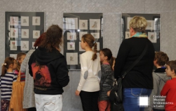 Wystawa haftu w Galerii Permanentnej muzeum