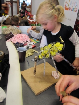Geyerwerki spotkanie jedenaste - "Miniatura tkacka - formy przestrzenne"
