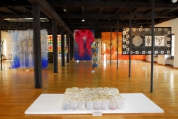 <p>12 Międzynarodowe Triennale Tkaniny, Łódź 2007</p>