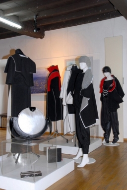 Ewa Ciechelska, "Artmetria - kolekcja ubiorów inspirowana stylem dwudziestolecia międzywojennego"